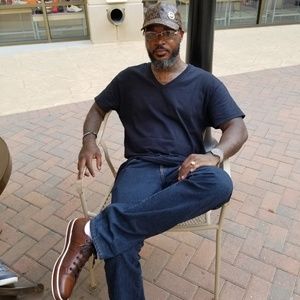 Meet your Posher, Lakwain